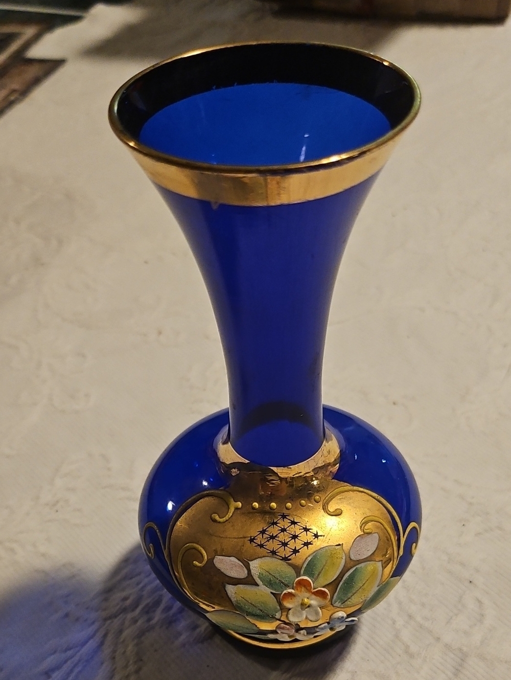 VINTAGE BOHEMIAN CRYSTAL VASE COBALT BLUE W GOLD TRIM AND HANDPAINTED FLOWERS 6"